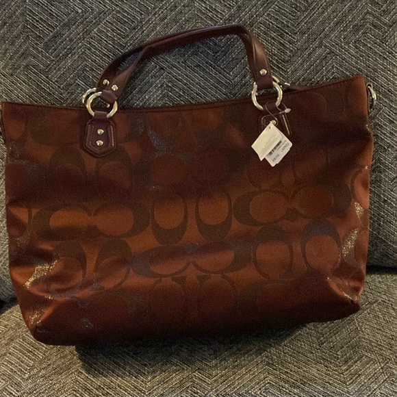 Coach Campbell crossbody satchel in signature metallic fabric F26241. - Picture 3 of 9